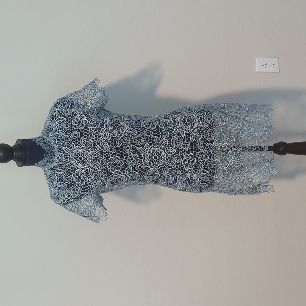 Self portrait dress - shell only. Liner is not included